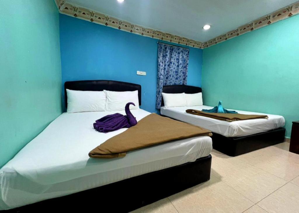 Ark Hotel 2*